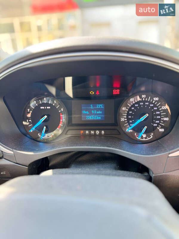 Седан Ford Fusion 2013 в Ровно