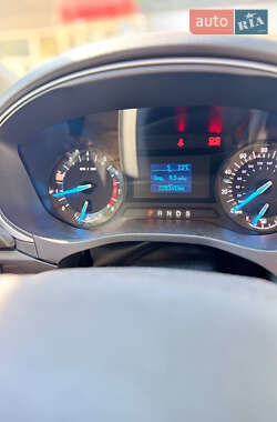Седан Ford Fusion 2013 в 