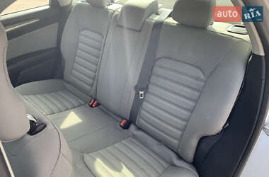 Седан Ford Fusion 2013 в 