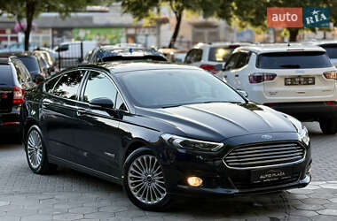 Седан Ford Fusion 2014 в 
