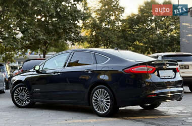Седан Ford Fusion 2014 в 