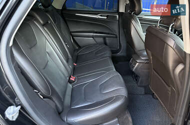 Седан Ford Fusion 2014 в 