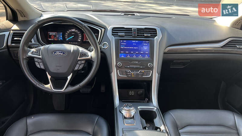 Седан Ford Fusion 2019 в Вінниці