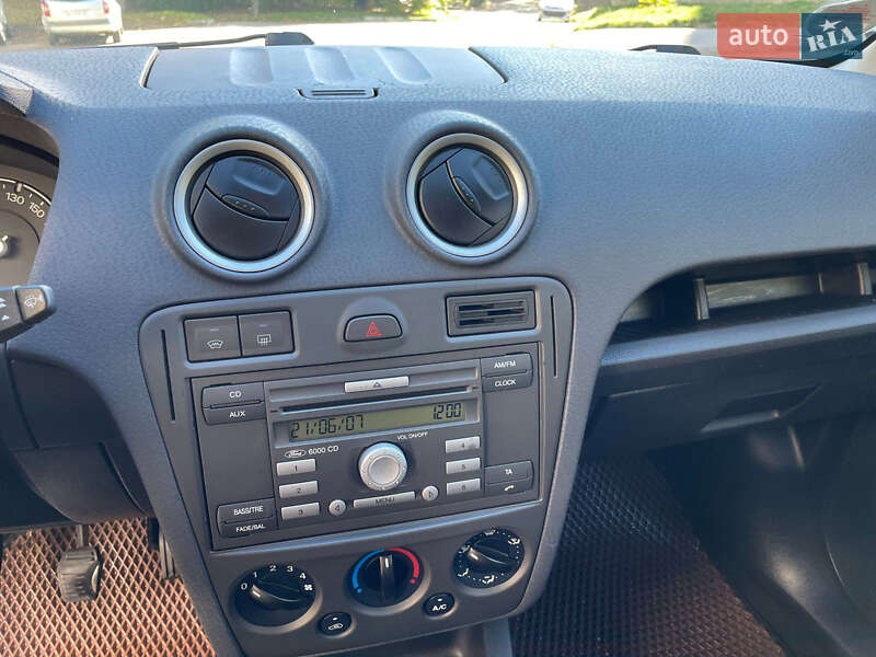 Хэтчбек Ford Fusion 2007 в Киеве
