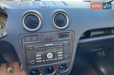 Хетчбек Ford Fusion 2007 в 