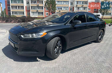 Седан Ford Fusion 2013 в 