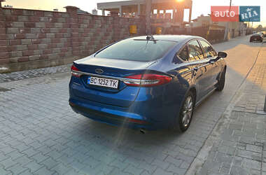 Седан Ford Fusion 2017 в 