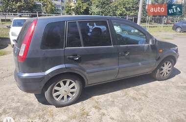 Хетчбек Ford Fusion 2010 в 