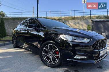 Седан Ford Fusion 2015 в 
