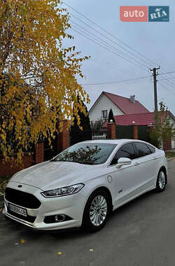 Седан Ford Fusion 2014 в 
