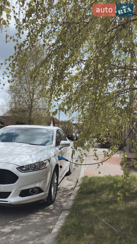 Седан Ford Fusion 2014 в Києві фото 11 Седан Ford Fusion 2014 в Києві