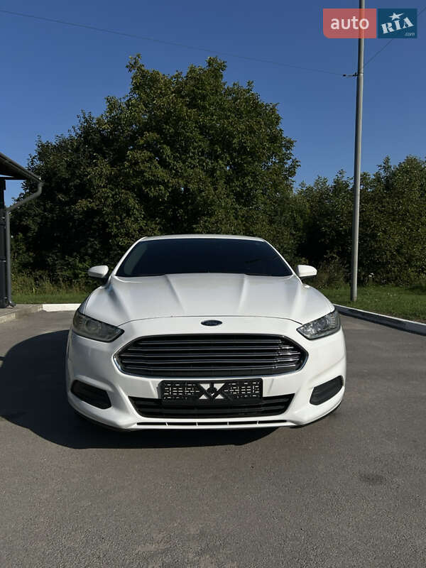 Седан Ford Fusion 2013 в Каменец-Подольском