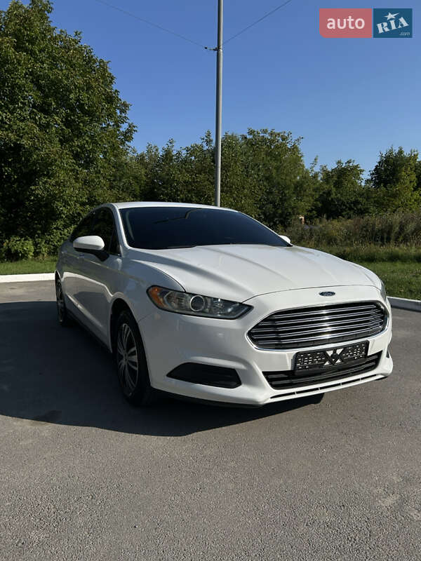 Седан Ford Fusion 2013 в Каменец-Подольском