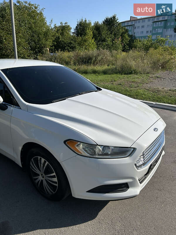 Седан Ford Fusion 2013 в Каменец-Подольском
