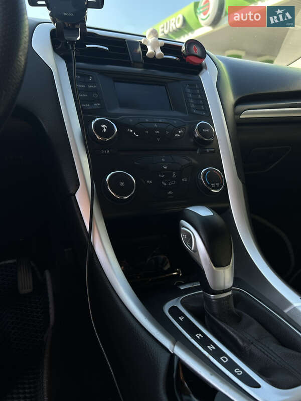 Седан Ford Fusion 2013 в Каменец-Подольском
