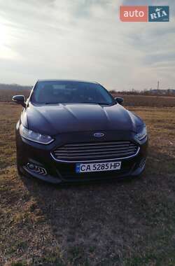 Седан Ford Fusion 2015 в Ватутино
