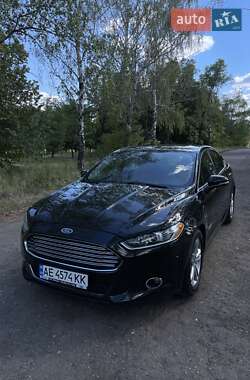 Седан Ford Fusion 2015 в Лозовой