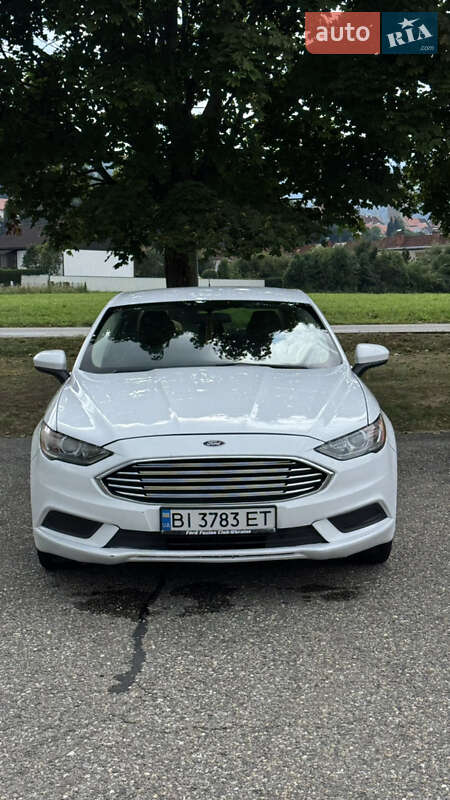 Седан Ford Fusion 2017 в Полтаві