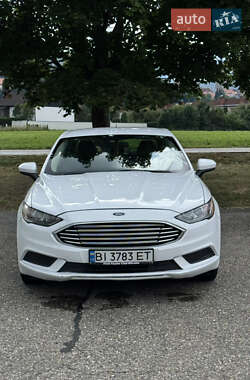 Седан Ford Fusion 2017 в 