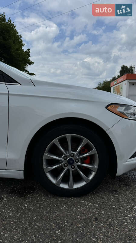 Седан Ford Fusion 2017 в Полтаві