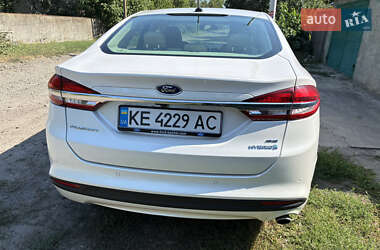 Седан Ford Fusion 2016 в 