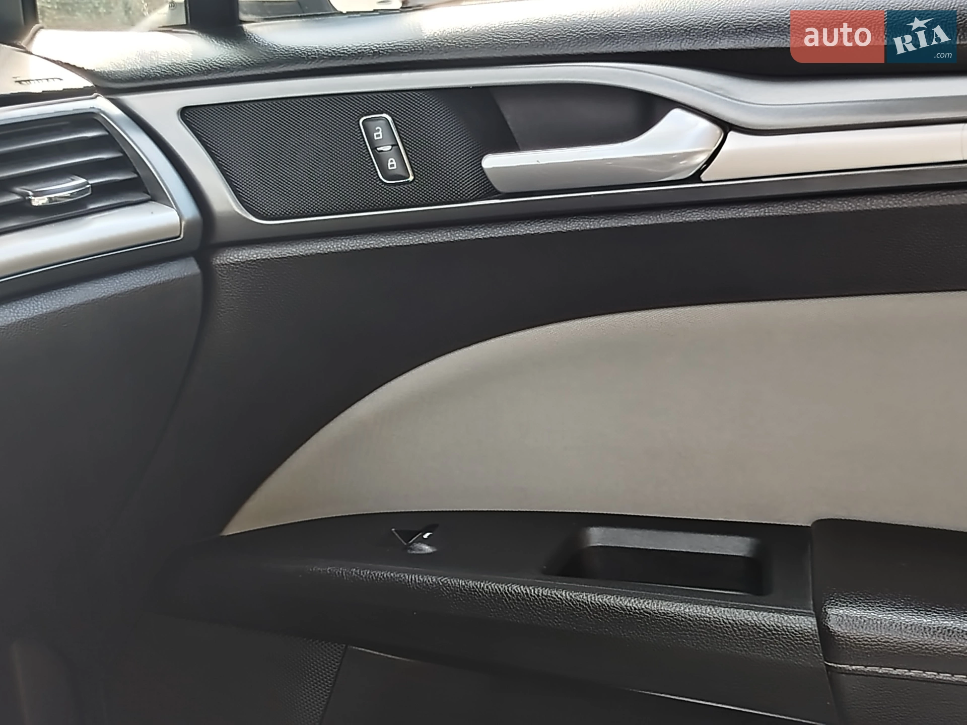 2015 Ford Fusion - мініатюра 12