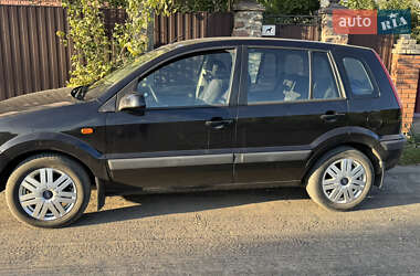 Хэтчбек Ford Fusion 2006 в Малине