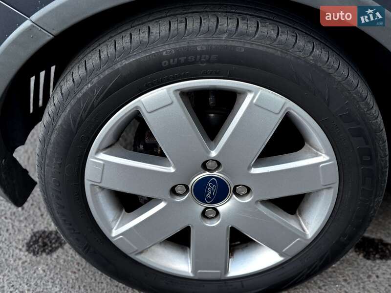 Хетчбек Ford Fusion 2009 в Дубні