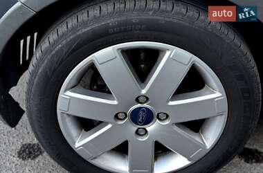 Хэтчбек Ford Fusion 2009 в 
