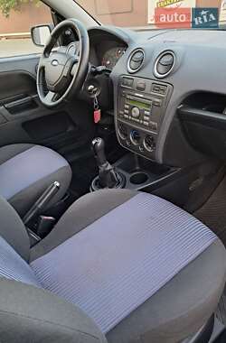 Хэтчбек Ford Fusion 2006 в 