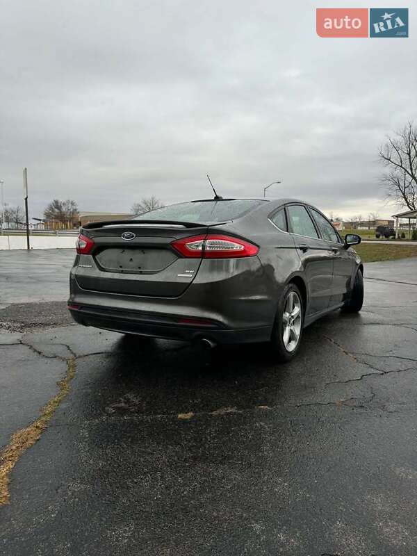 Седан Ford Fusion 2015 в Виннице