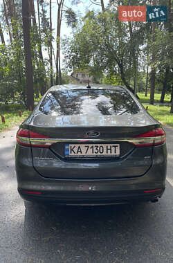 Седан Ford Fusion 2017 в 