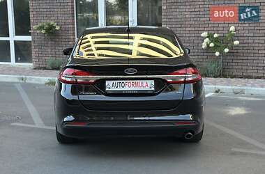 Седан Ford Fusion 2016 в 