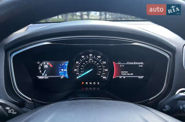 Седан Ford Fusion 2018 в 