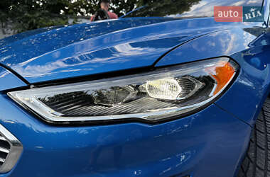 Седан Ford Fusion 2018 в 