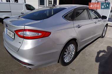 Седан Ford Fusion 2013 в 