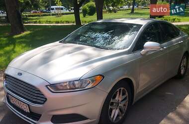 Седан Ford Fusion 2015 в Киеве