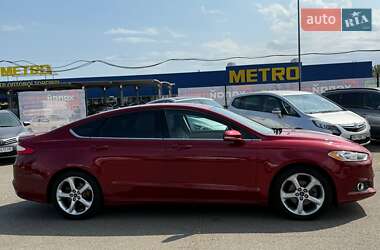 Седан Ford Fusion 2016 в 
