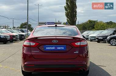 Седан Ford Fusion 2016 в 