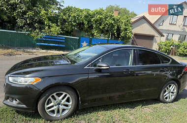 Седан Ford Fusion 2013 в 