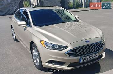 Седан Ford Fusion 2016 в 