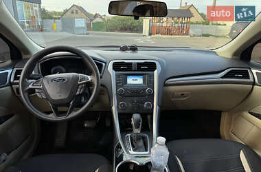 Седан Ford Fusion 2014 в 