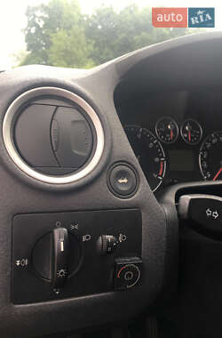 Хэтчбек Ford Fusion 2010 в 