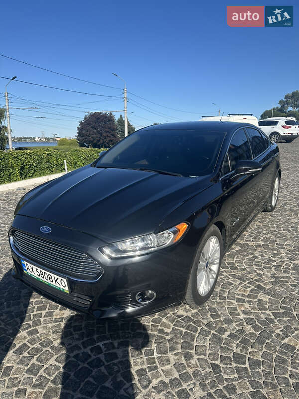 Седан Ford Fusion 2013 в Дніпрі