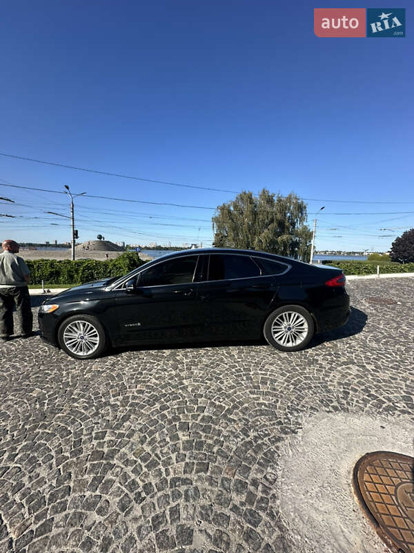 Седан Ford Fusion 2013 в Дніпрі