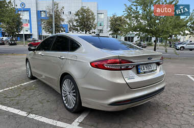 Седан Ford Fusion 2017 в 