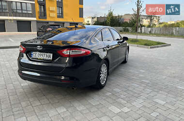 Седан Ford Fusion 2016 в 