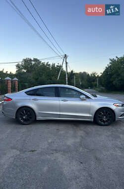 Седан Ford Fusion 2014 в 