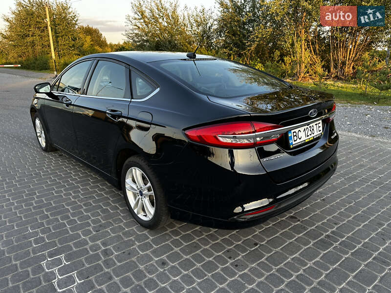 Седан Ford Fusion 2017 в Львові