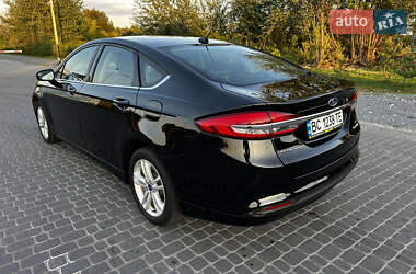 Седан Ford Fusion 2017 в 